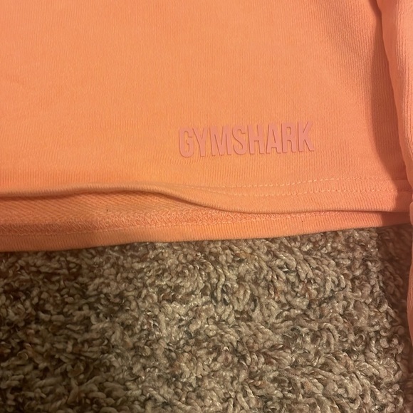 Gymshark cropped hoodie - Picture 2 of 4